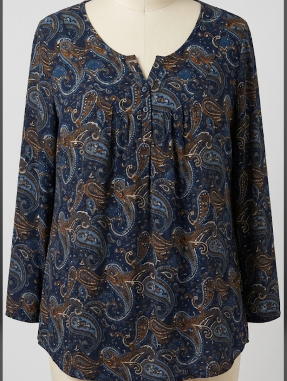 Casual-Chic Paisley Blouse Button-Front Women's 2X in Blue Soft Fabric